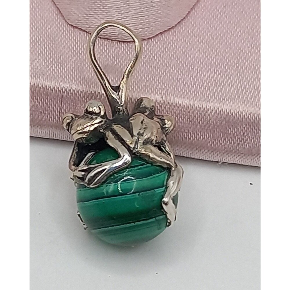 FROGS! Sterling silver Mexico Aventurine Earrings w/Sterling Frog Pendant - Picture 9 of 12